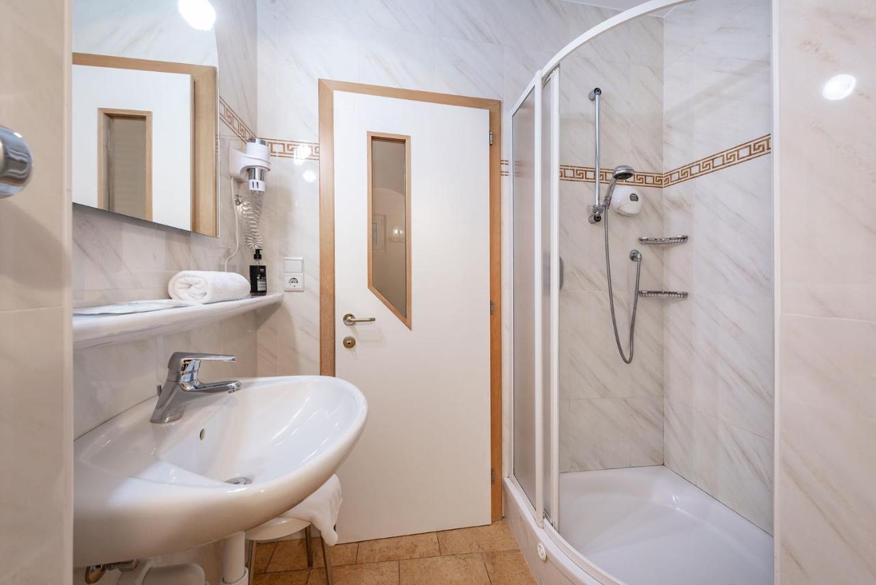 Hotel Weisse Lilie - Giglio Bianco Rio di Pusteria Esterno foto