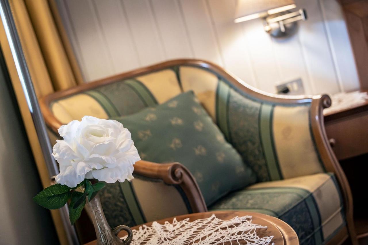 Hotel Weisse Lilie - Giglio Bianco Rio di Pusteria Esterno foto